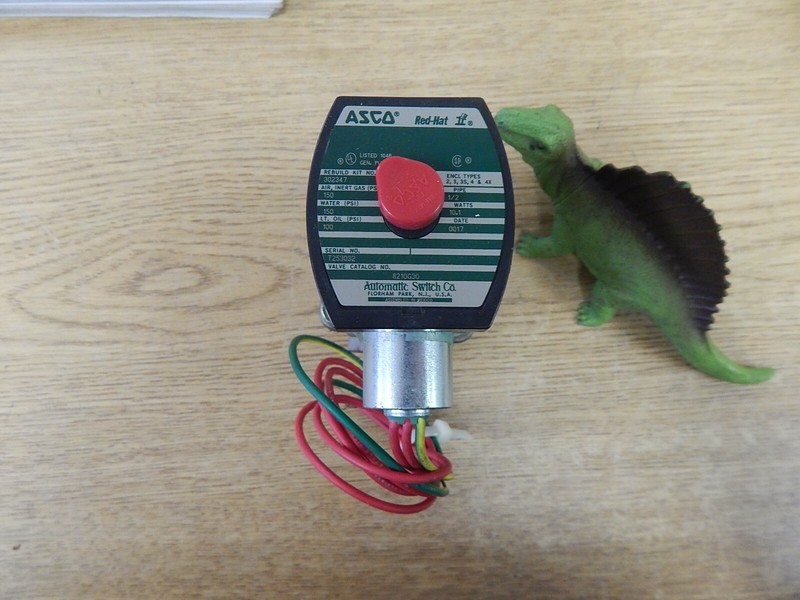 ASCO Red Hat 302347 Solenoid Valve 8210G30 T 25 3032 *FREE SHIPPING*