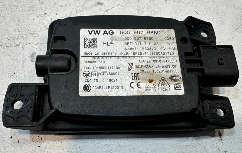 2018-2020 Volkswagen Atlas Rear Right Side Blind Spot Radar Module OEM