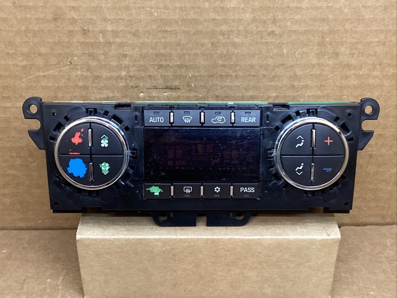 2007-2012 GMC Acadia Front Digital Climate Temp Temperature Control 25932036