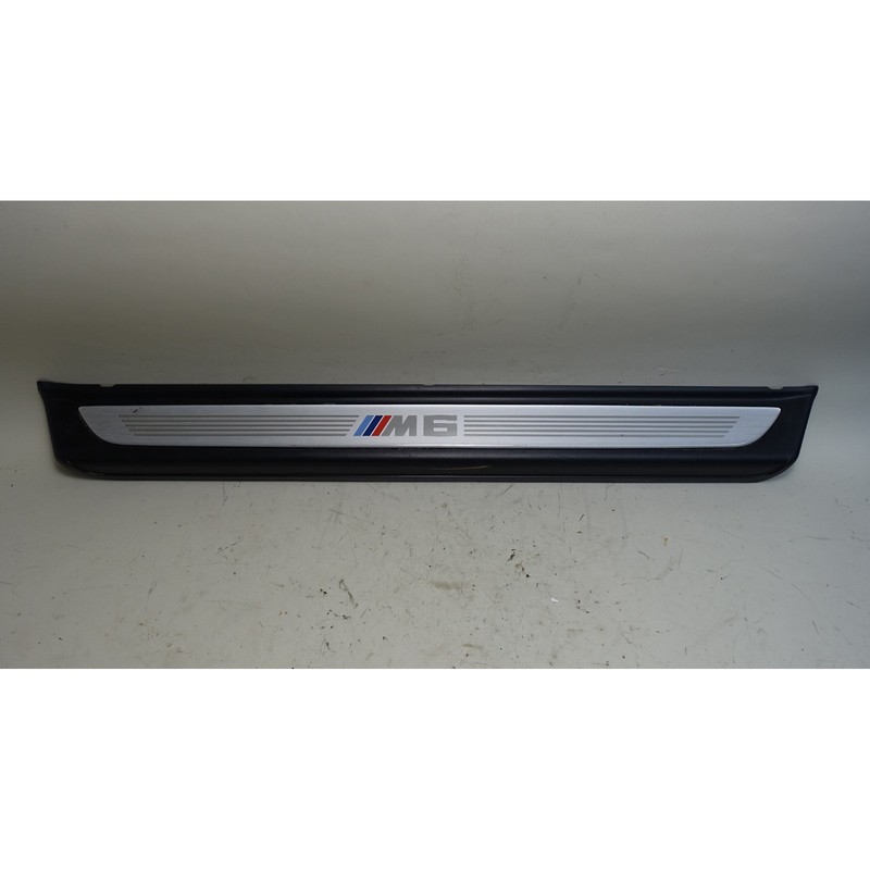 2013-2017 BMW F13 M6 Coupe Right Passenger Door Sill Cover Entry Illuminated OEM