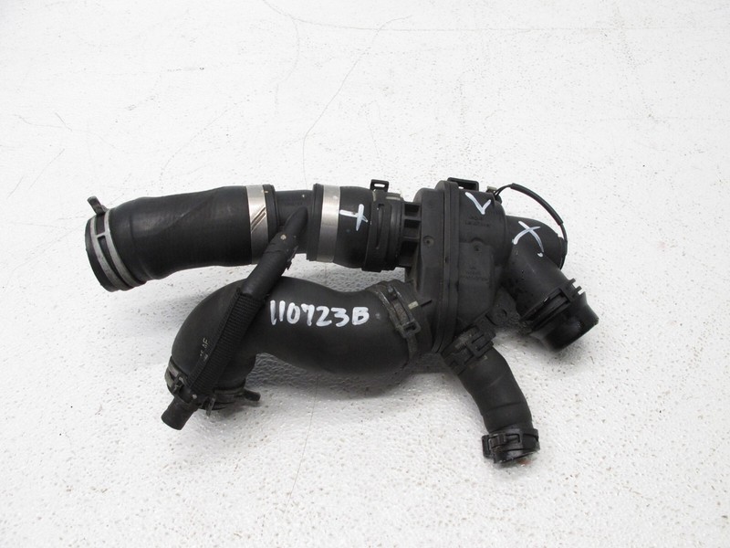 16-18 JAGUAR X260 XF 17-18 XE 3.0 S/C ENGINE COOLING THERMOSTAT HOUSING OEM 1107