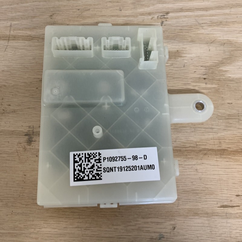 17-20 TESLA MODEL 3 Y CHARGEPORT ECU COMPUTER MODULE1092755-98-DN-1225 B135