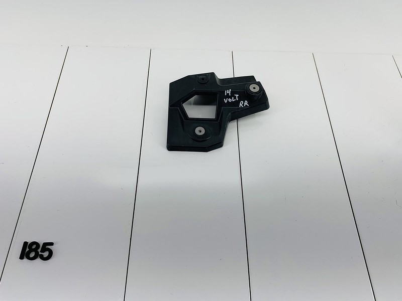 11-15 CHEVROLET VOLT REAR RIGHT BUMPER FASCIA INNER GUIDE CORNER SUPPORT OEM