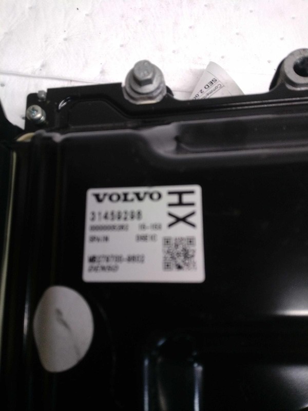 2016 Volvo S60 Engine Control Module ECM OEM 36010037 85K Miles Red