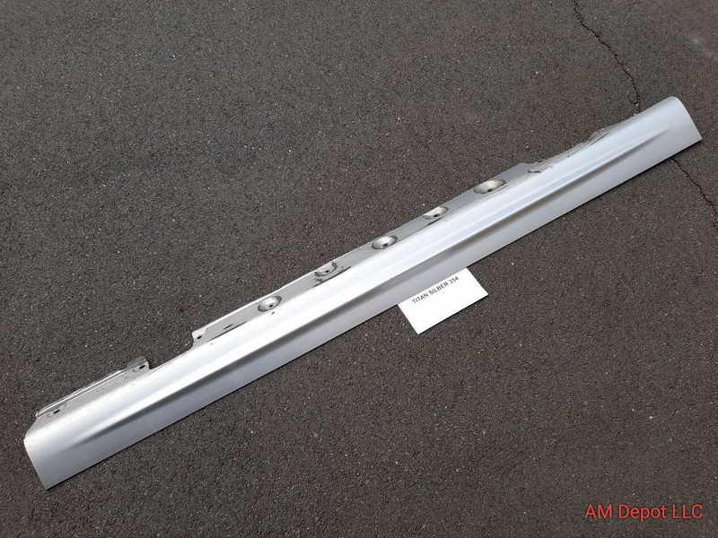 2000 BMW 325i 330i 325xi 330xi E46 Sedan Right Skirt Rocker Panel Cover Silver