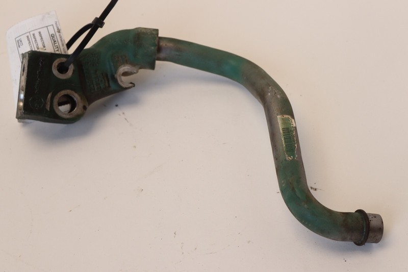 2019-2023 VOLVO VNL 760 D13 CONNECTOR & OIL RETURN PIPE 20817786 OEM