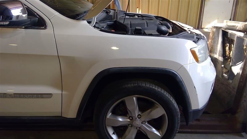 Passenger Fender Front Narrow Fender Flare Fits 11-20 GRAND CHEROKEE 3318358