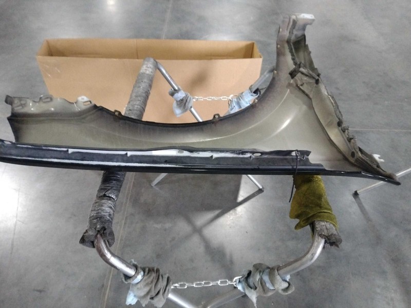 2008 Ford Escape Left Fender Black Used Light Scratches 113706