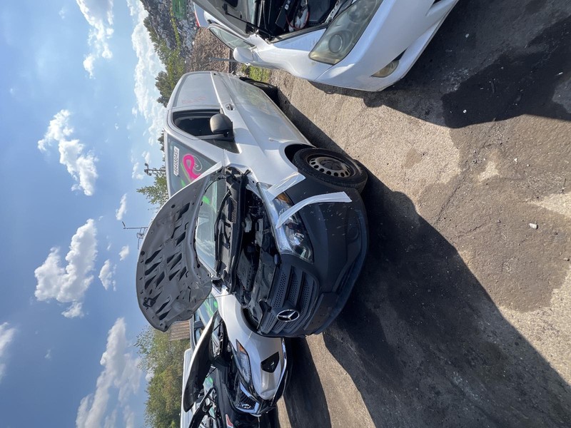 2019 MERCEDES-BENZ METRIS Left Steering Knuckle 624428 117K Miles OEM