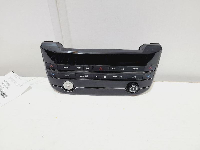 Temperature Control Front Dash Mounted ID GX6318C858LE Fits 16-17 XF 569691