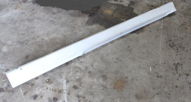 2005-2010 SCION TC OEM MOLDING ROCKER PANEL DRIVERSKIRT LEFT WHITE