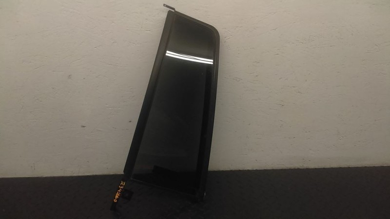 99-04 Jeep Grand Cherokee Rear Left Driver Door Vent Glass OEM 55135999AC