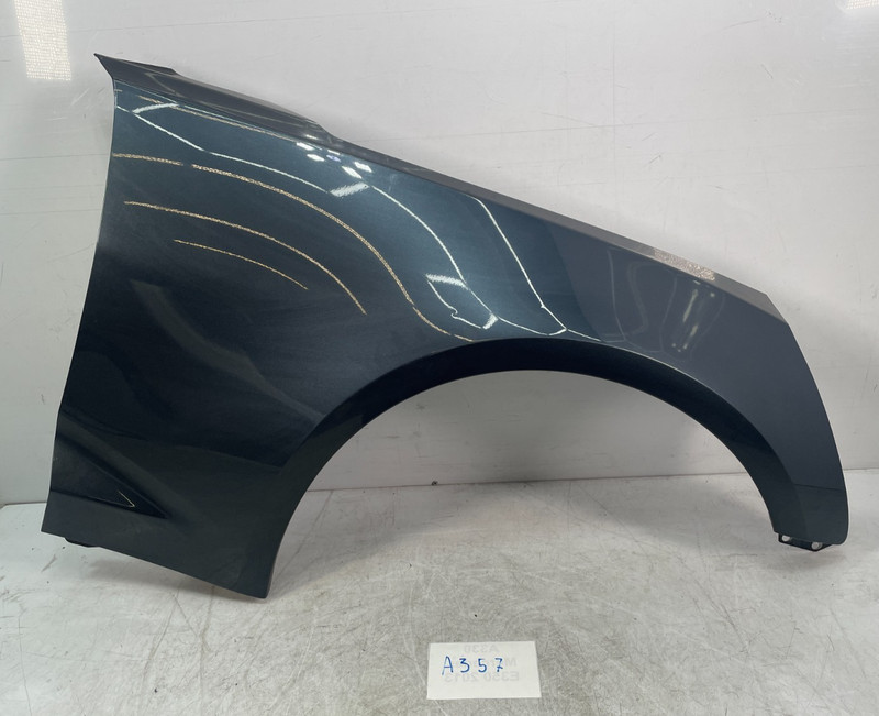 ✅ 17-24 OEM Chevrolet Camaro ZL1 Right Passenger Fender Panel Cover Gray GJI