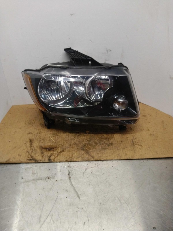 2015 Jeep Compass Right Headlight Assembly Grey 106k Miles OEM Replacement
