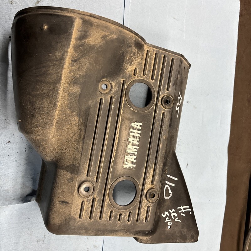1980 - 1985 Yamaha Srv540 SRV 540 Xlv Snowmobile Motor Cylinder Head Cover