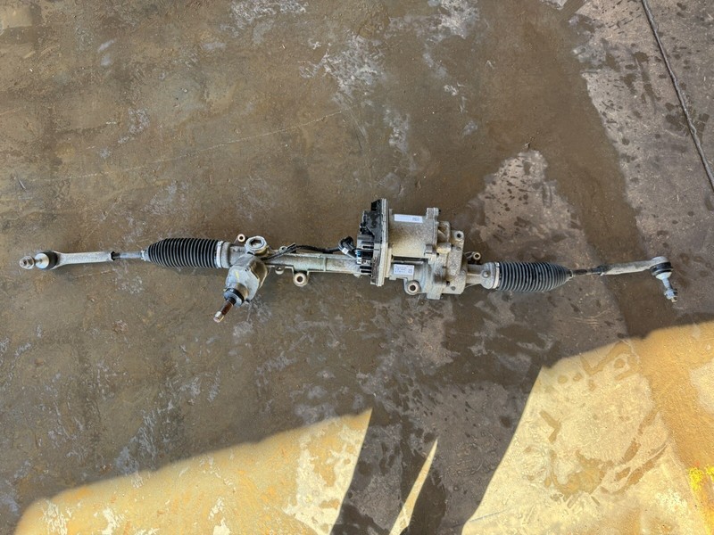 π18-22 Tesla Model 3 Power Steering Rack & Pinion 1044831-98-E 15106 M13