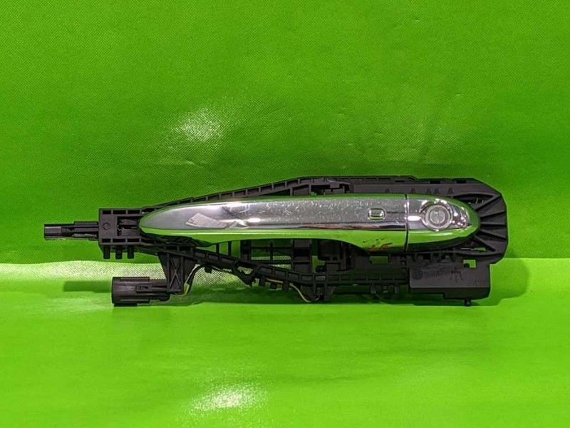 14-17 GHIBLI DRIVER LEFT FRONT EXTERIOR DOOR HANDLE ASSEMBLY OEM 4519-92