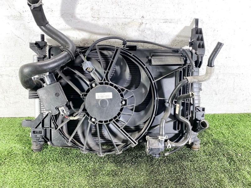 15-18 FORD FOCUS 1.0L ENGINE COOLING RADIATOR CONDENSER W/ FAN ASSEMBLY OEM