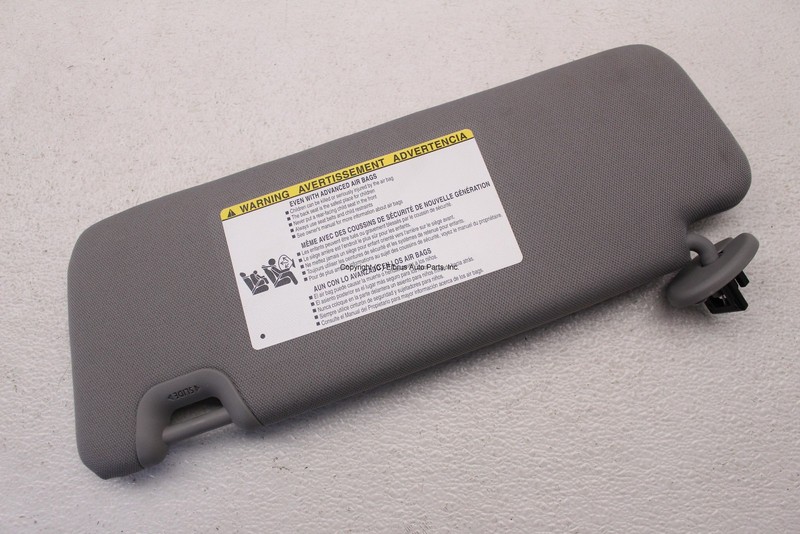 TOYOTA HIGHLANDER 14 - 19 PASSENGER RIGHT SUNVISOR SUNSHADE GRAY ILLUMINATED OEM