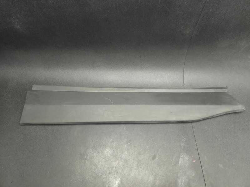 Front Left Door Lower Molding 2021 Toyota RAV4 75074-0R070 2019 2020 - 2025 X