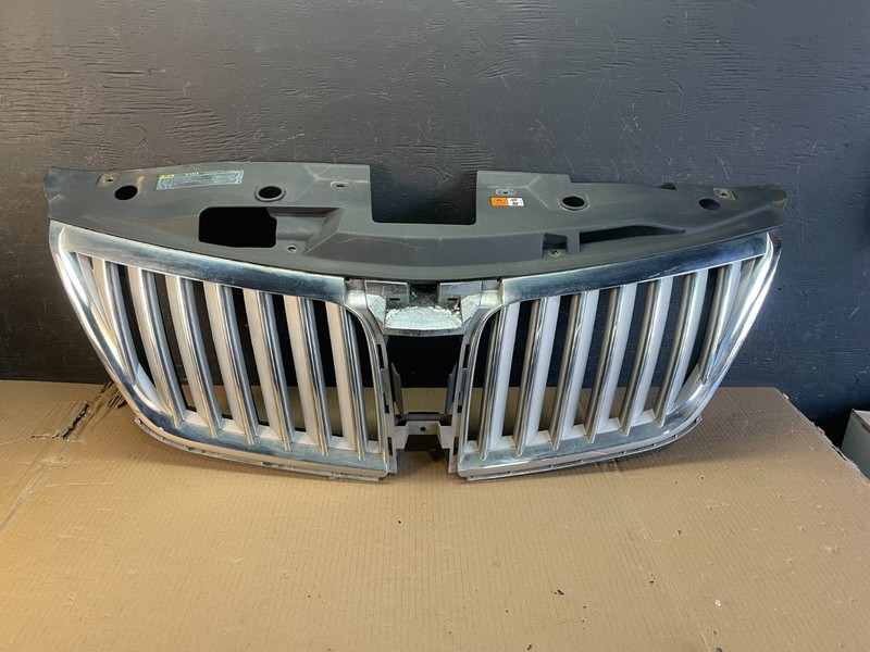 2009 to 2012 Lincoln MKS Front Upper Grille Grill Oem ae3575 DG