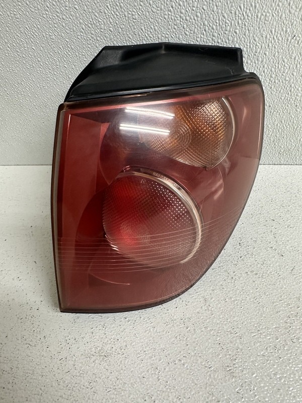 1999 Lexus RX300 Right Passenger Qrt Mtd Tail Light Lamp Taillight Taillamp Oem