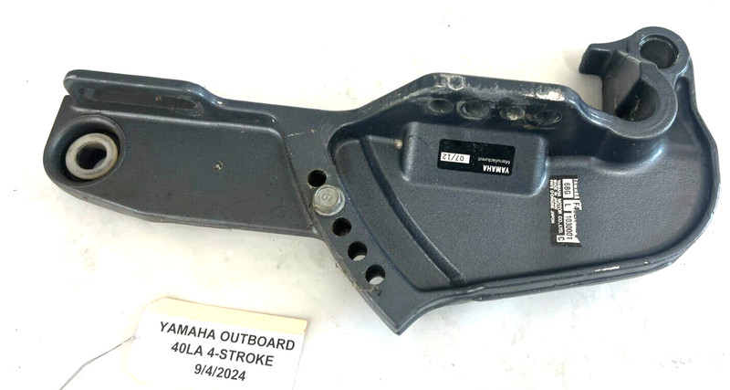 Yamaha Outboard 6BG-43112-10-8D 40-50hp 4-stroke T50LB Starboard Stern Bracket