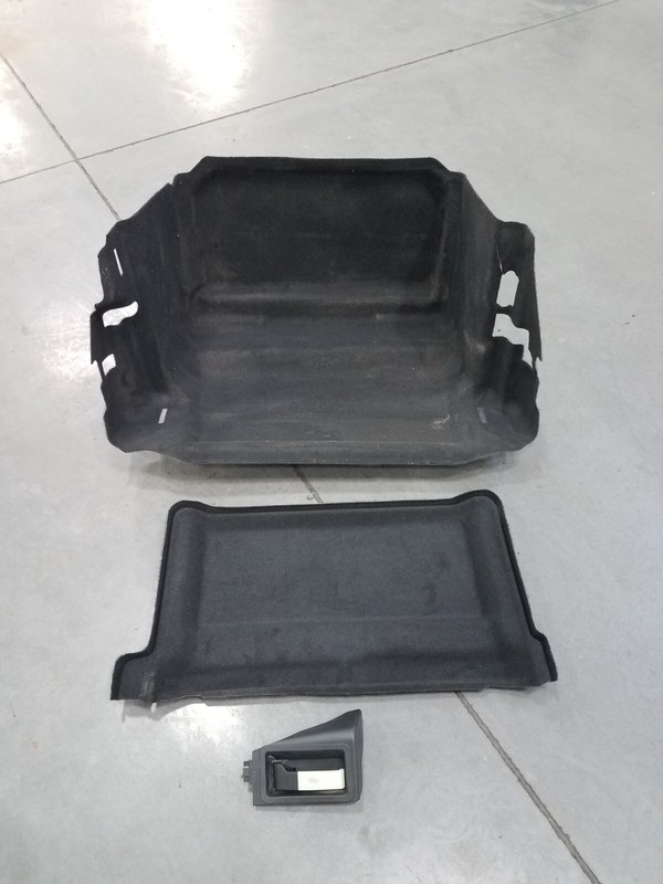 2022 Porsche Cayman GTS Front Trunk Liner / Emergency Release - * #8065 i6