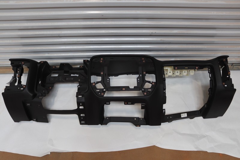 2014-2019 CHEVY SILVERADO 1500 DASH DASHBOARD INSTRUMENT PANEL COVER OEM
