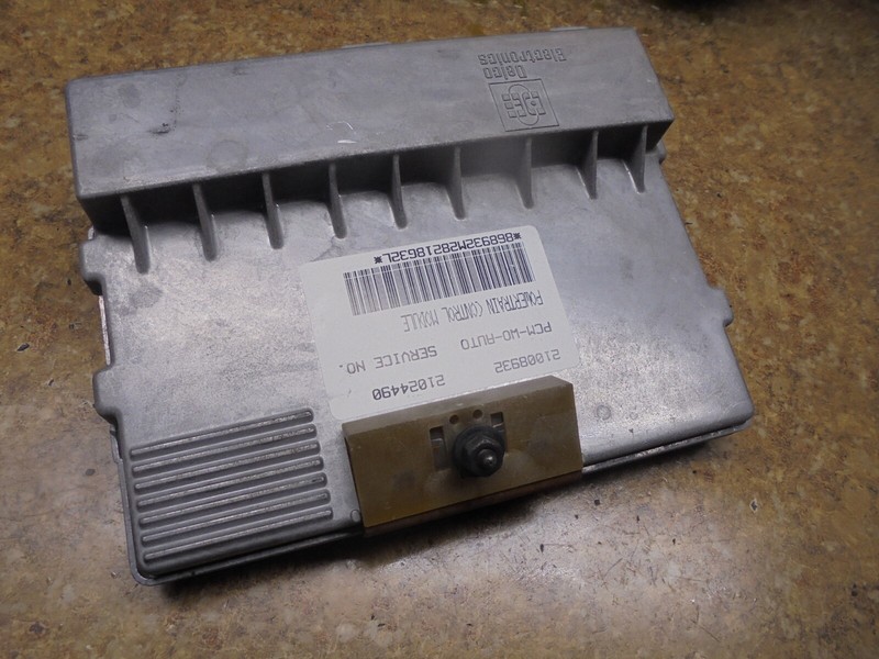 1999 Saturn SC2 SC 2 S Series ECU ECM Control Module Unit Box Auto PCM Engine 99