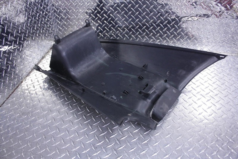 2005 YAMAHA YP 400 MAJESTY LOWER ENGINE MOTOR COVER PANEL 5RV-21553-00 YP400 05