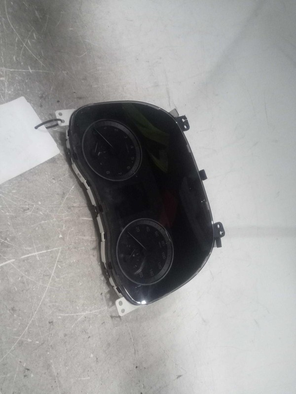 2018 Hyundai Tucson Speedometer Gauge OEM 94001D3330 96K Miles