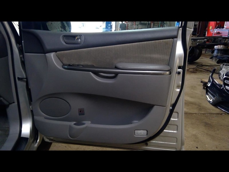 2009 SIENNA Passenger Right Front Door Trim Panel 1581854