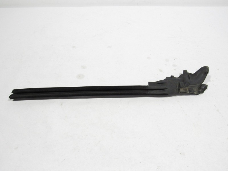 11 12 Fisker Karma 2012 Rear Left Driver Door Weatherstrip Window Seal Trim |:O