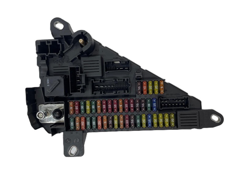 2006 BMW 530I Xi 3.0L Rear Trunk Fuse Box Power Distribution Module OEM