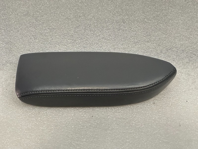 03-09 Lexus GX470 RIGHT REAR DOOR PANEL ARMREST OEM GRAY 74251-74250