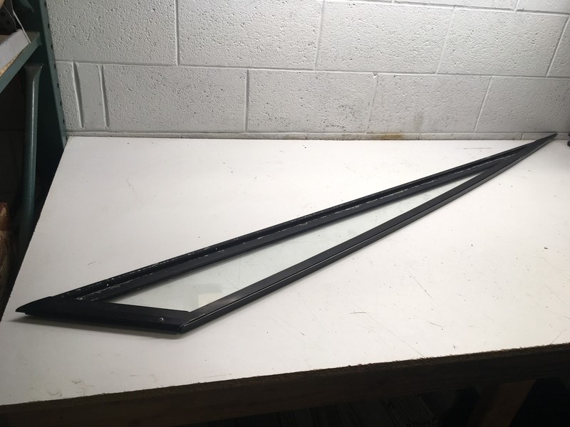 Z7 Baja 1990 190ES Boat Windshield Passenger Side Port Left Side