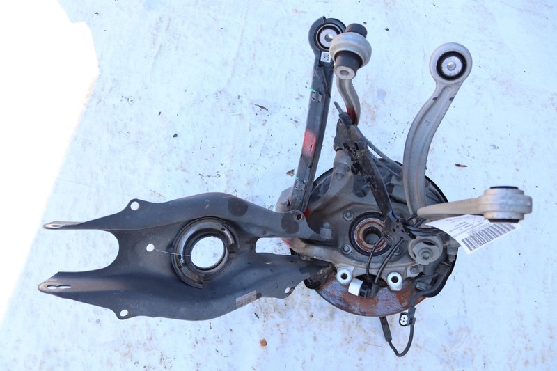 2015-2021 MERCEDES C300 SEDAN W205 REAR RIGHT SPINDLE KNUCKLE WHEEL HUB ASSY OEM