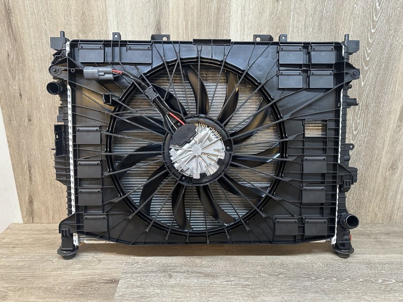 2020-25 CHEVY BLAZER2.0L COOLING FANRADIATORASSY OEM # 86578076