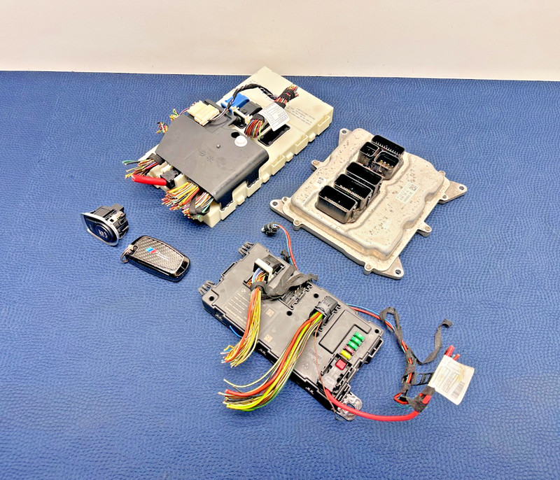 12-18 BMW F22 F30 F32 DME ECU Engine N20 N26 Control Unit Module Computer OEM