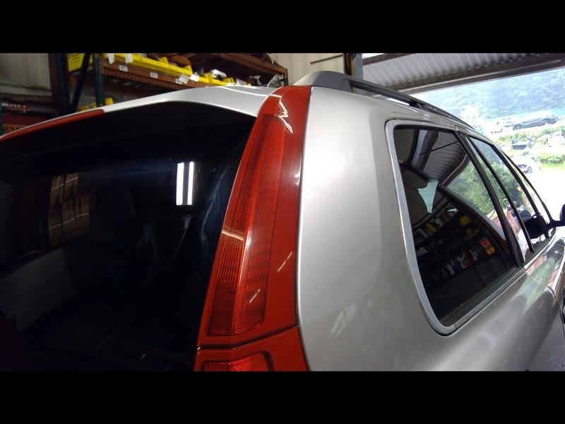 Passenger Right Tail Light Upper Fits 03-06 VOLVO XC90 1171625