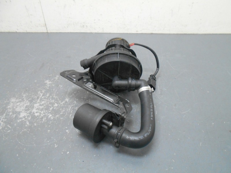 2014 11 12 13 14 Audi R8 V10 Secondary Air Pump A.I.R.#01602 i1