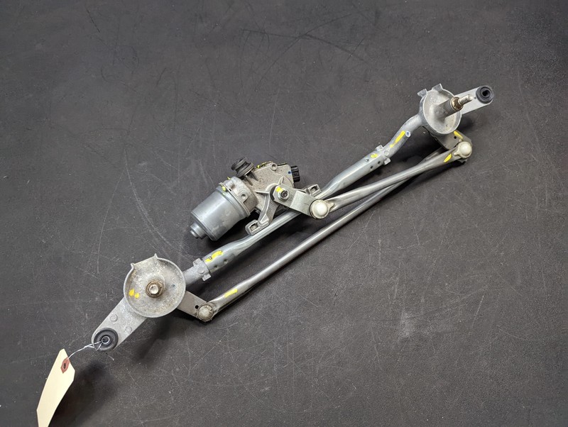 Front Wiper Motor w/ Linkage 2018 GMC Terrain 84640324 2019 2020 2021 2022 2023