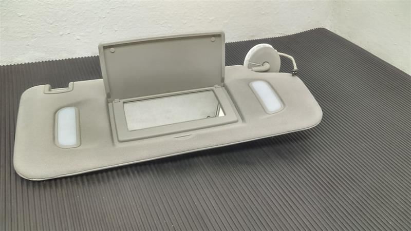 09-17 Chevrolet Traverse Right Passenger Sun Visor W/ Light Gray OEM 23234421