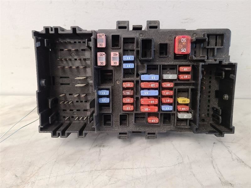 LEFT INSIDE FUSE BOX 23225914 FITS 2016 YUKON 558950