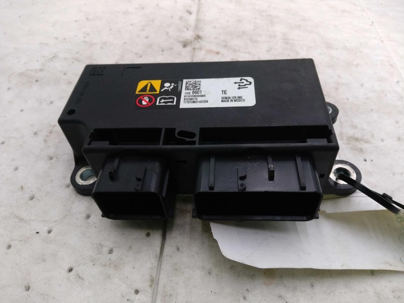 Used Air Bag Module fits: 2017 Buick Regal Air Bag below center console opt AY0