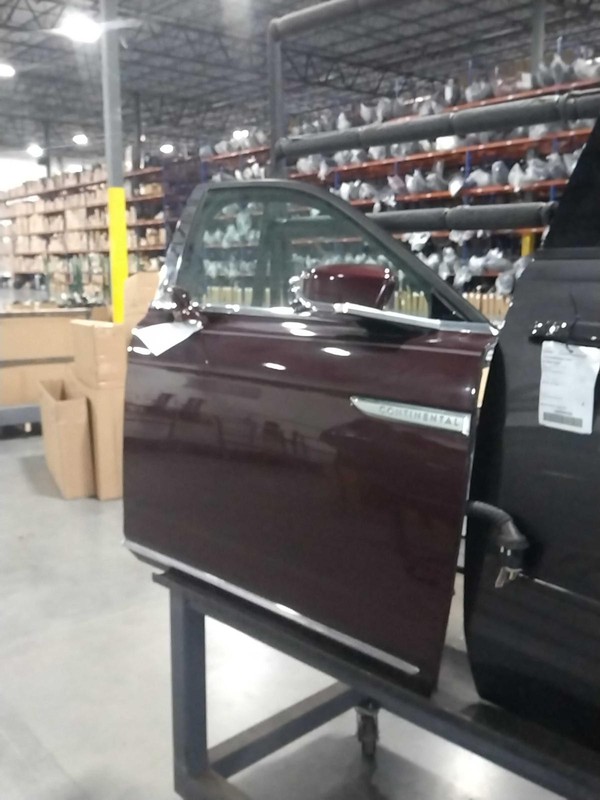 2017 Lincoln Continental Right Door Maroon Used OEM 4DR Sedan 99000 Miles