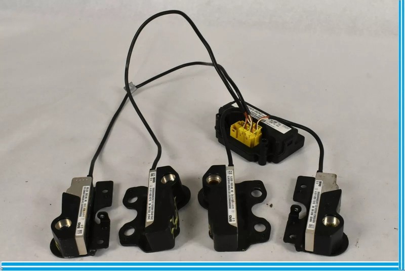 06-13 Mercedes W164 ML350 R350 Right Seat Weight Sensor Control Module OEM