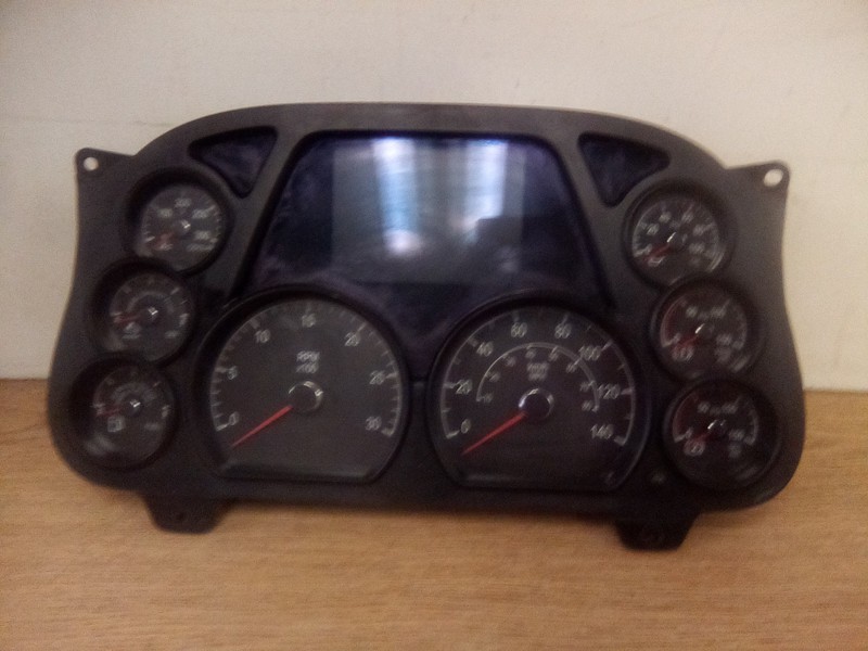 Peterbilt 579 Q43-6057-3-2-107B Speedometer Instrument Cluster
