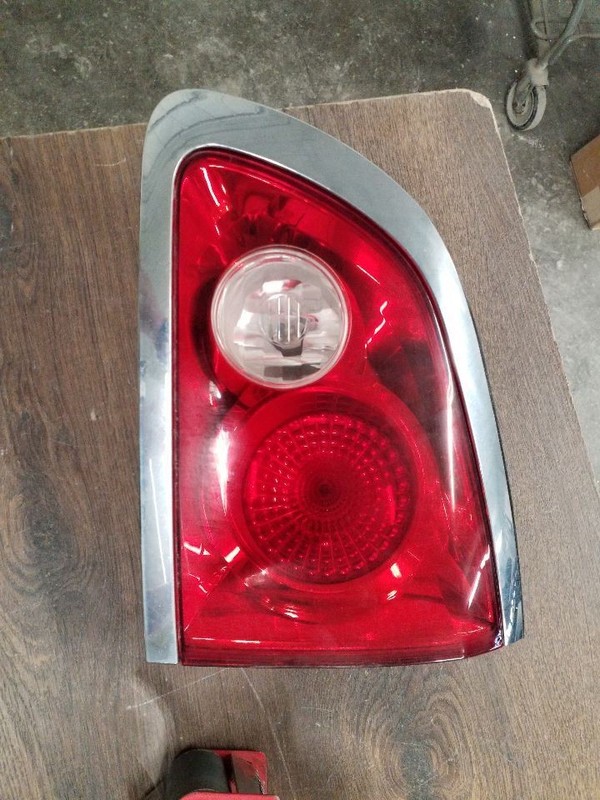 Passenger Right Tail Light Lid Mounted Fits 08-12 ENCLAVE 3428379